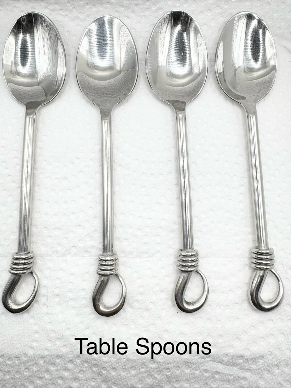 Gourmet Settings Twist 18/10 Stainless Steel Flatware 20 Piece Set - Picture 9 of 16